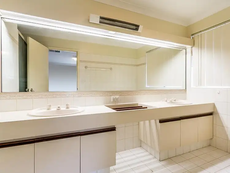 Fifth view of Homely house listing, 28 Santiago Parkway, Ocean Reef WA 6027