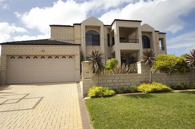 202 Cook Avenue, Hillarys WA 6025