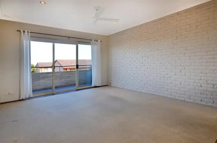 Third view of Homely unit listing, 10/34 North Beach Road, North Beach WA 6020