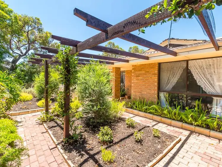 Second view of Homely house listing, 21 Calbourne Way, Kingsley WA 6026
