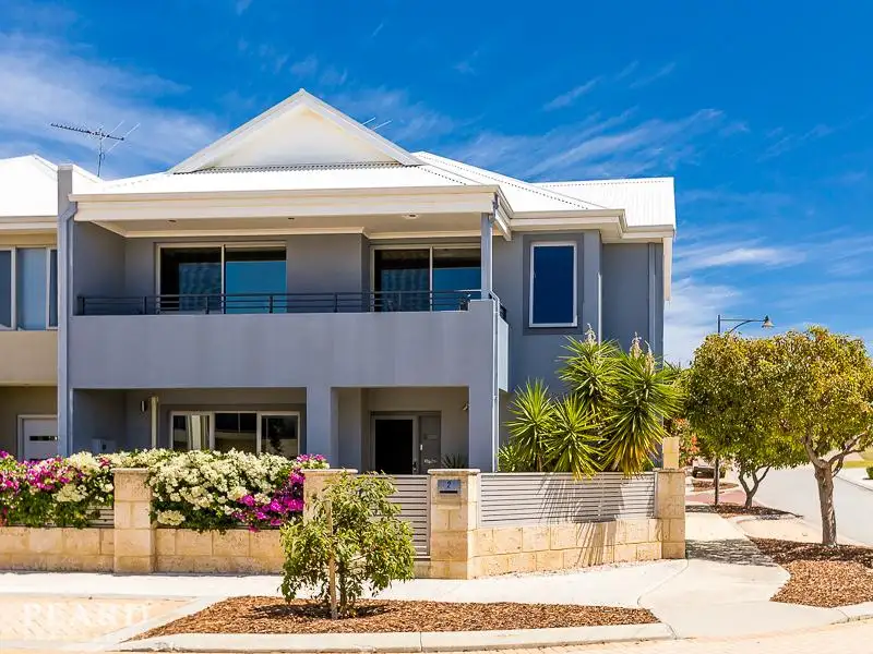Main view of Homely house listing, 2 Fenian Pass, Hillarys WA 6025