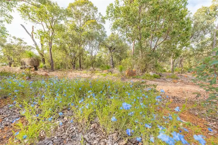 304 Leschenaultia Drive, Chittering WA 6084