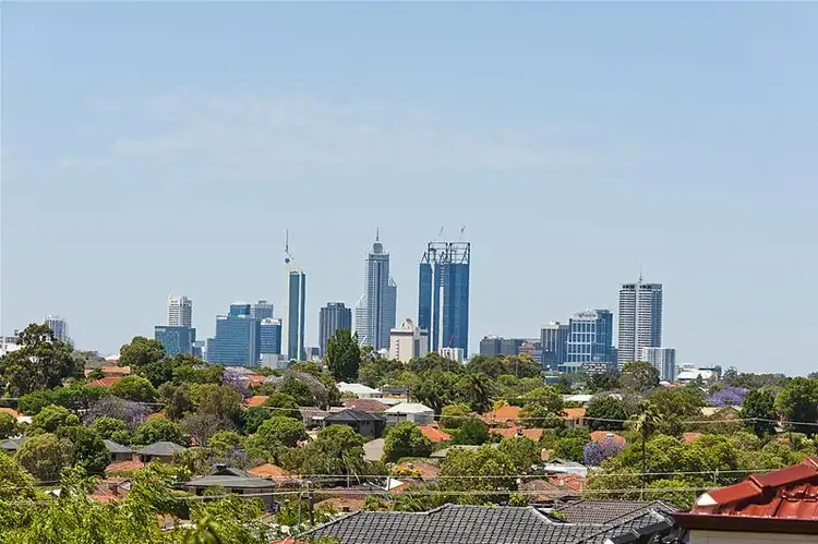 210a Edinboro Street, Joondanna WA 6060