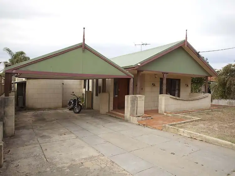 19 Robertsbridge Road, Nollamara WA 6061