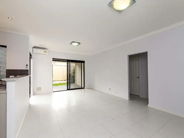 Fifth view of Homely semi-detached listing, 22 Lemana Court, Nollamara WA 6061