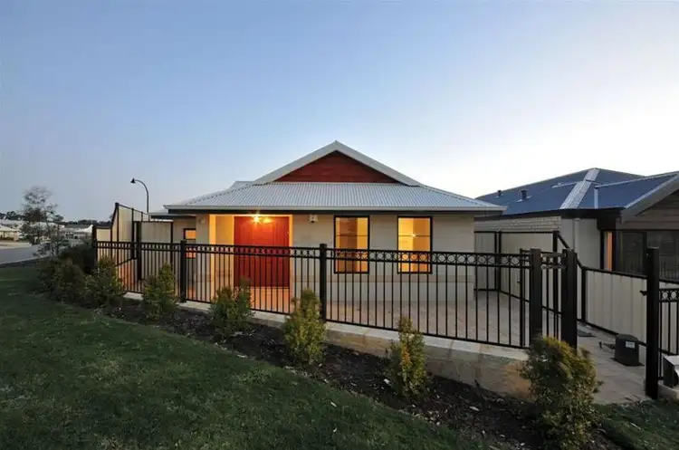 Second view of Homely house listing, 7 Las Ramblas, Clarkson WA 6030