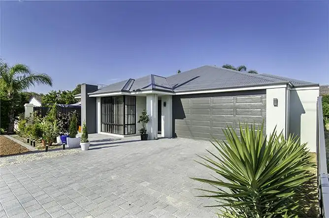 194 Sequoia Road, Duncraig WA 6023