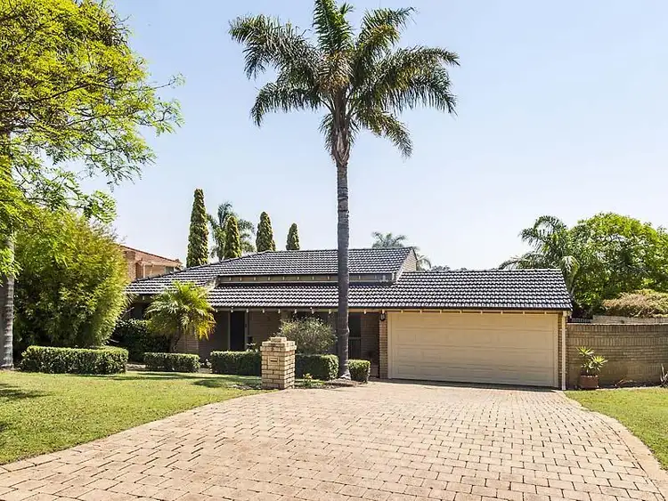 2 Killamarsh Place, Carine WA 6020