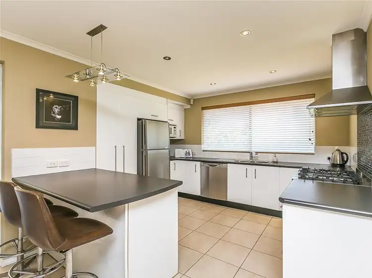 8 Mermaid Way, Heathridge WA 6027