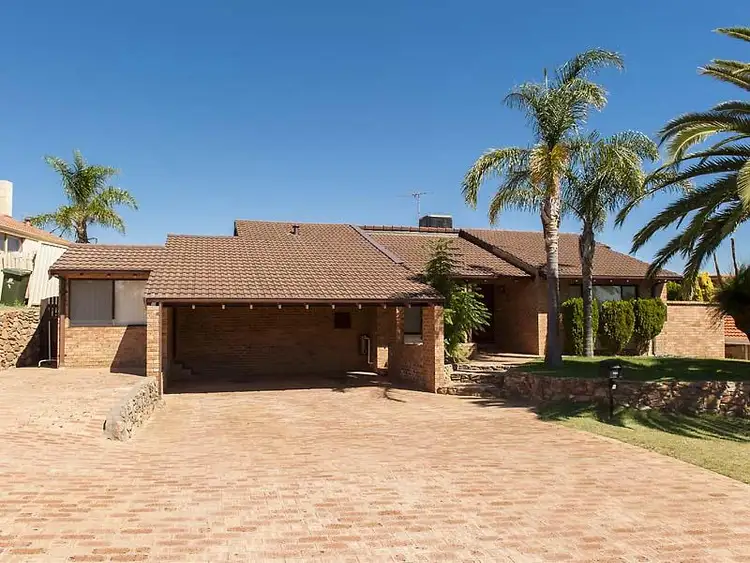 36 Cressbrook Way, Carine WA 6020