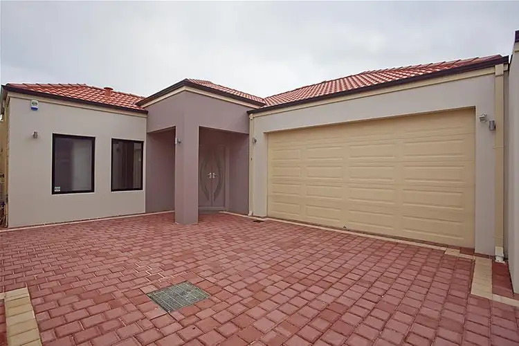 152c Ravenswood Drive, Nollamara WA 6061