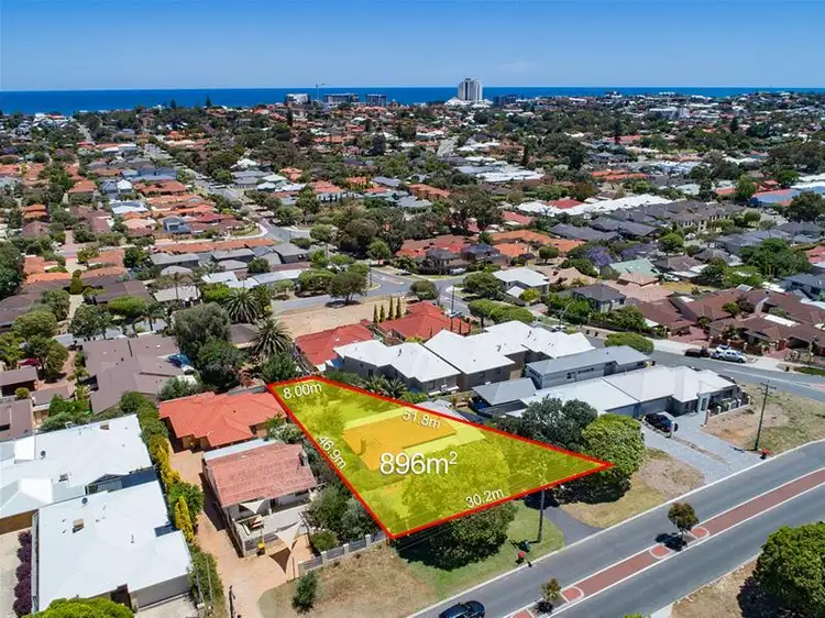 35 Weaponess Road, Scarborough WA 6019