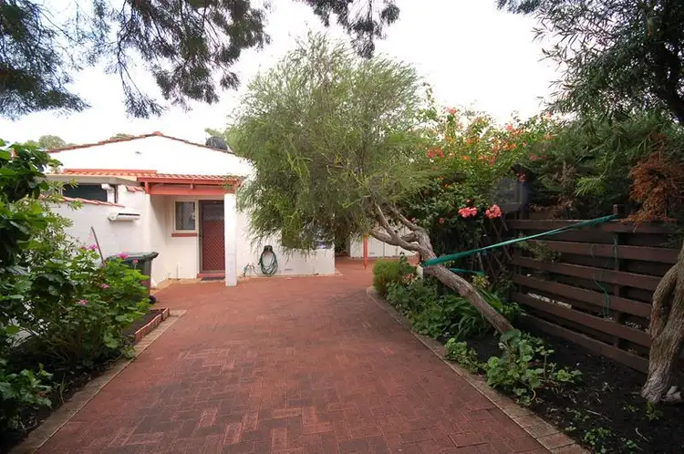 11 Corvus Place, Rockingham WA 6168