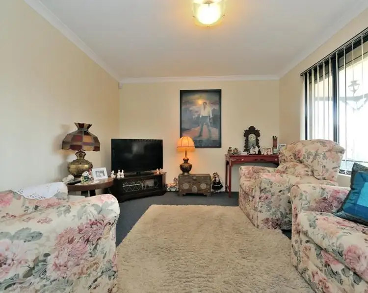 Third view of Homely house listing, 6 Laredo Bend, Port Kennedy WA 6172