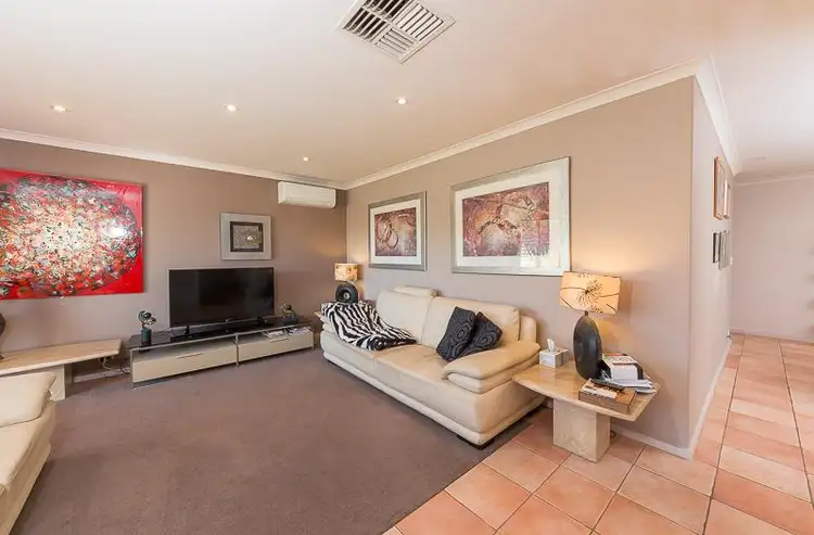 15 Fountain Court, Safety Bay WA 6169