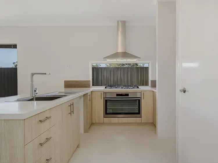 Second view of Homely house listing, 8 Saxon Lane, Baldivis WA 6171