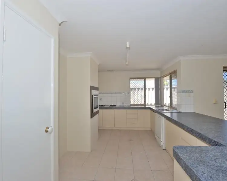 Fifth view of Homely house listing, 2 Manta Court, Warnbro WA 6169