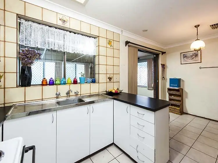 Fifth view of Homely house listing, 4 Waterton Way, Cooloongup WA 6168