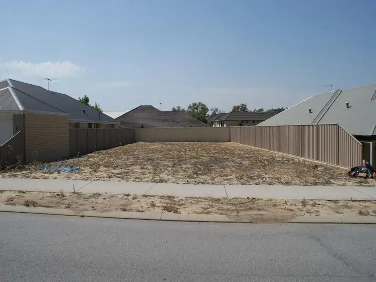 8 Conference Green, Madeley WA 6065