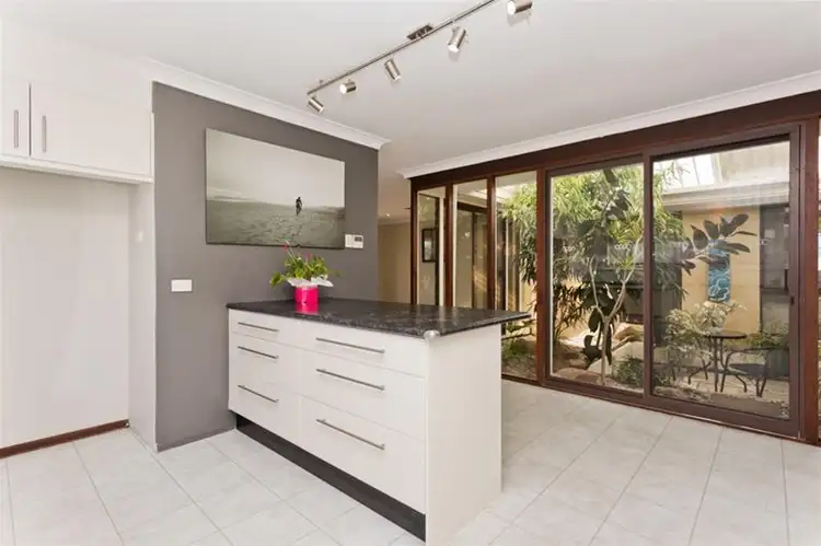 Fifth view of Homely house listing, 10 Coquina Close, Heathridge WA 6027