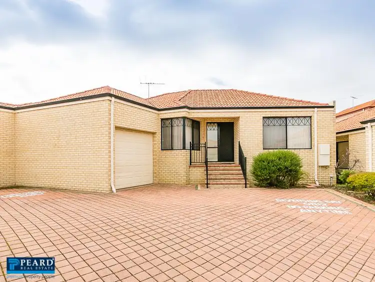 4/21 Blackwattle Parade, Padbury WA 6025