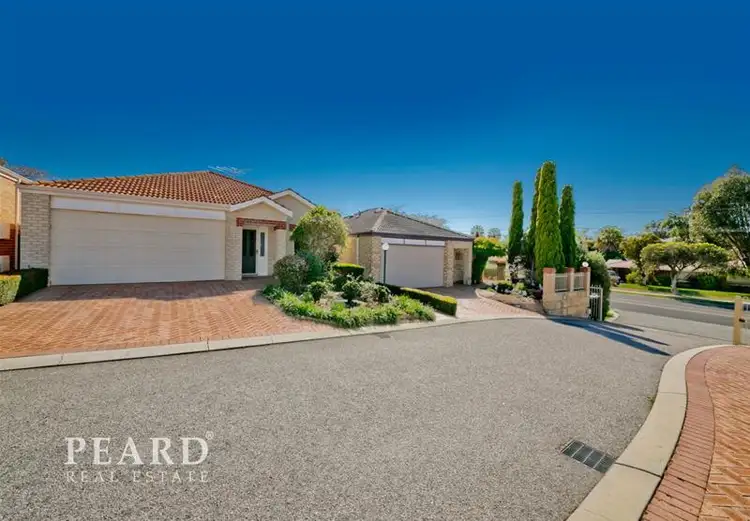 10/11 Endeavour Road, Hillarys WA 6025