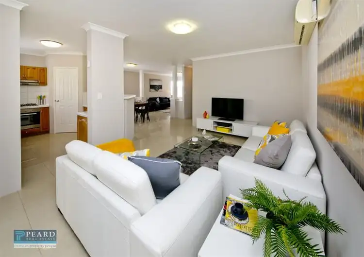 Main view of Homely townhouse listing, 1/121 Grand Promenade, Doubleview WA 6018