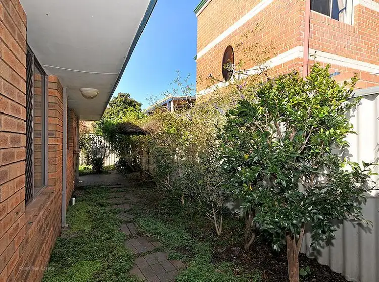 Seventh view of Homely semi-detached listing, 4/186 Grand Promenade, Doubleview WA 6018