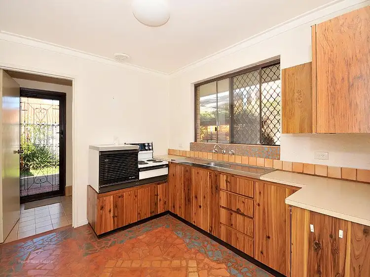 Second view of Homely semi-detached listing, 4/186 Grand Promenade, Doubleview WA 6018