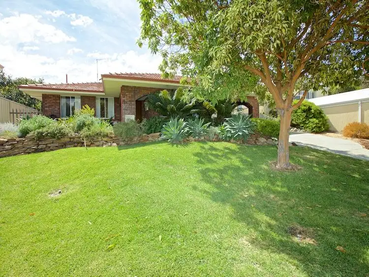 89 Lynn Street, Trigg WA 6029