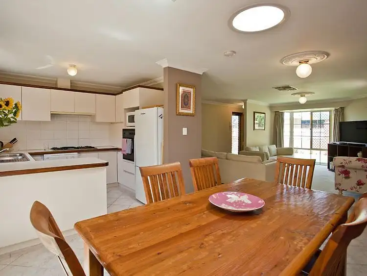 Fourth view of Homely villa listing, 1/255 Woodside Street, Doubleview WA 6018