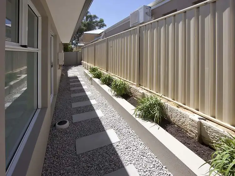 Fifth view of Homely apartment listing, 2/196 Huntriss Road, Doubleview WA 6018