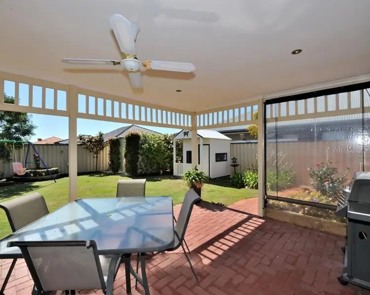 30 Swifts Court, Rockingham WA 6168