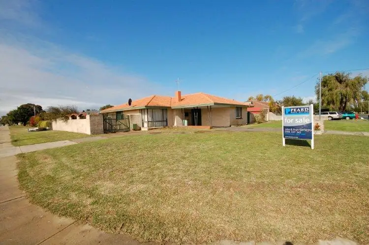 81 June Road, Safety Bay WA 6169