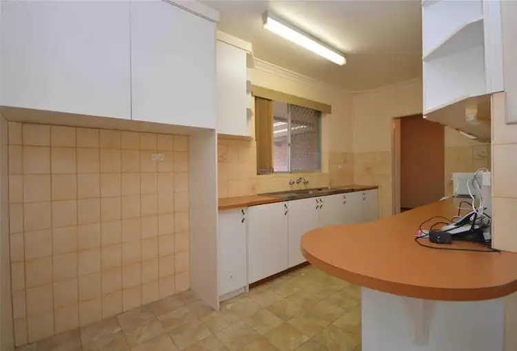 Sixth view of Homely house listing, 7 Dolphin Court, Safety Bay WA 6169