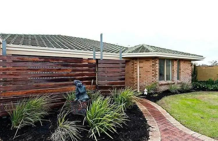 8 Taranto Walk, Secret Harbour WA 6173