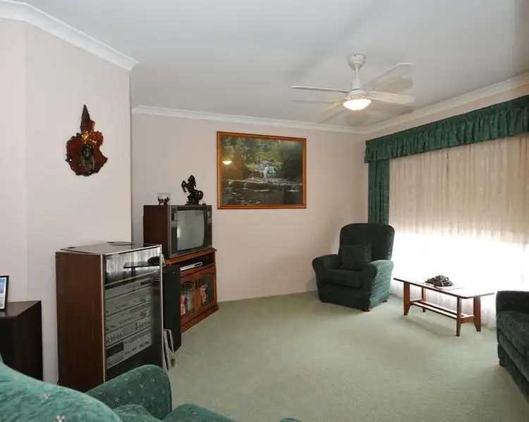 Seventh view of Homely house listing, 33 Silvertop Circle, Warnbro WA 6169