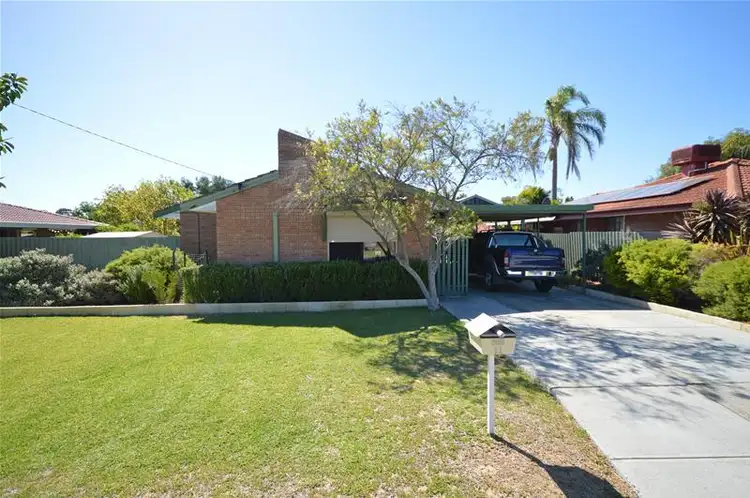 11 Chester  Way, Rockingham WA 6168