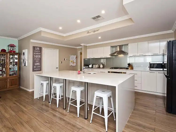 18 Trivalve Road, Baldivis WA 6171
