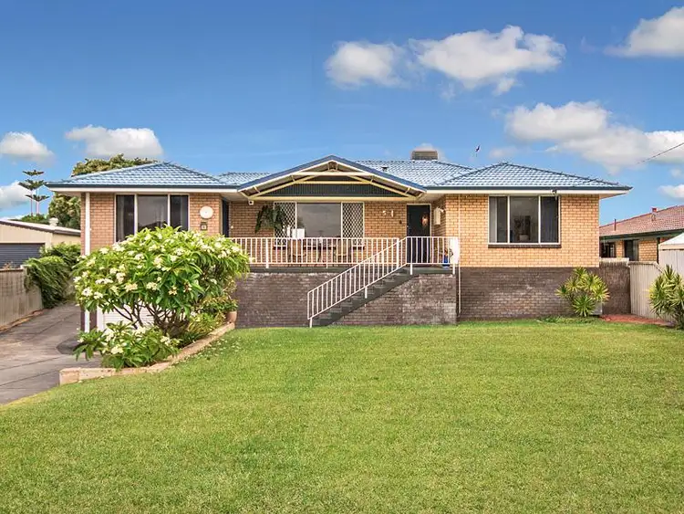 5 Seacrest Street, Safety Bay WA 6169