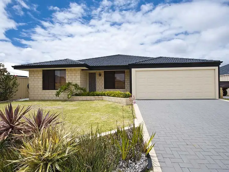 14 Chalice Rise, Lakelands WA 6180
