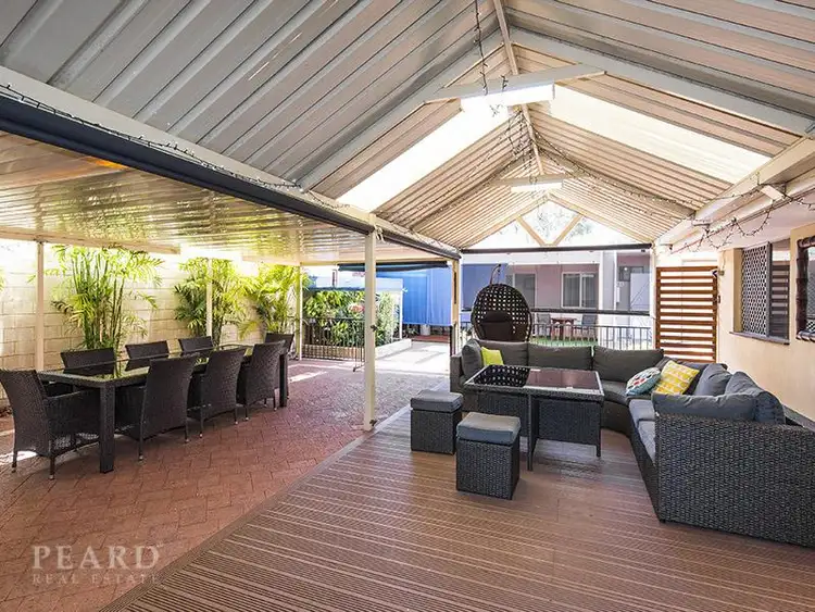 16 Amethyst Way, Carine WA 6020