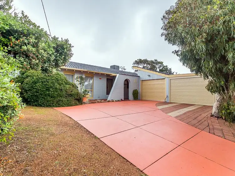 11 Grey Road, Padbury WA 6025