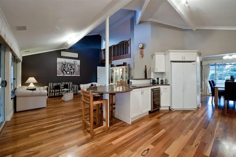 Second view of Homely house listing, 7 Vaucluse Place, Kallaroo WA 6025