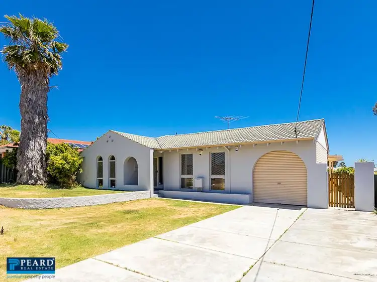 7 Young Place, Padbury WA 6025