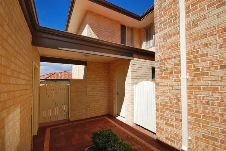 3/258 Flinders Street, Nollamara WA 6061