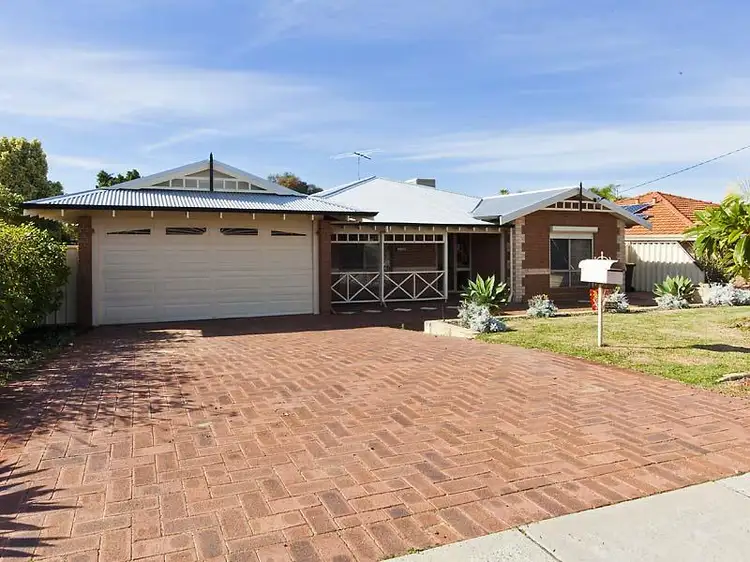 238 Eddystone Avenue, Beldon WA 6027