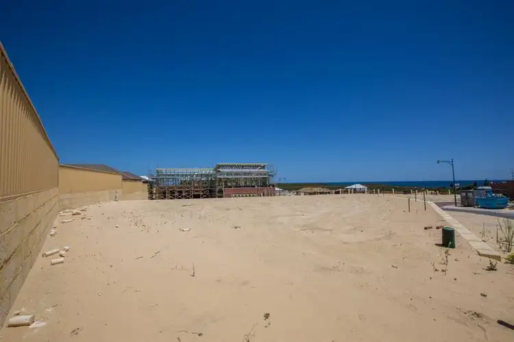 34 Calis Avenue, Iluka WA 6028