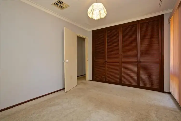 Fourth view of Homely house listing, 5 Hilton Place, Duncraig WA 6023