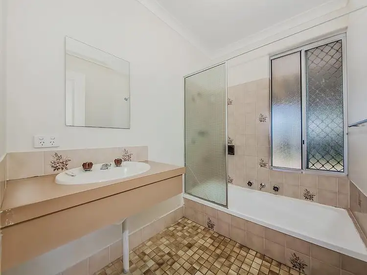 Fourth view of Homely house listing, 7 Caprella Street, Heathridge WA 6027